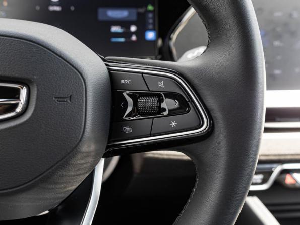Geely Monjaro I с пробегом 2024 года, цена 3 349 009 рублей, 26163 км, внедорожник, Автокод Объявления