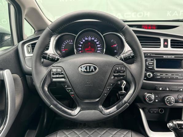 Kia Ceed II с пробегом 2013 года, цена 860 000 рублей, 210222 км, хэтчбек, Автокод Объявления