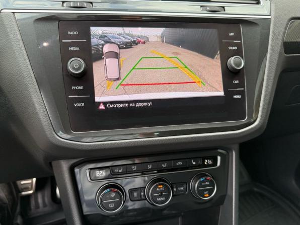Volkswagen Tiguan II с пробегом 2018 года, цена 2 680 000 рублей, 98336 км, внедорожник, Автокод Объявления