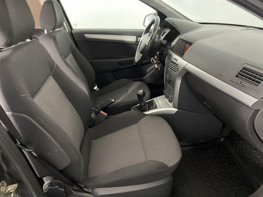 Opel Astra H Рестайлинг Воронеж  - изображение 13