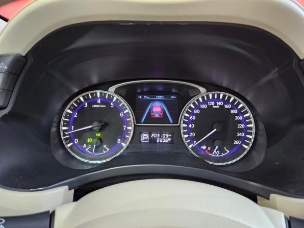 Infiniti JX с пробегом 2013 года, цена 1 200 000 рублей, 214000 км, внедорожник, Автокод Объявления