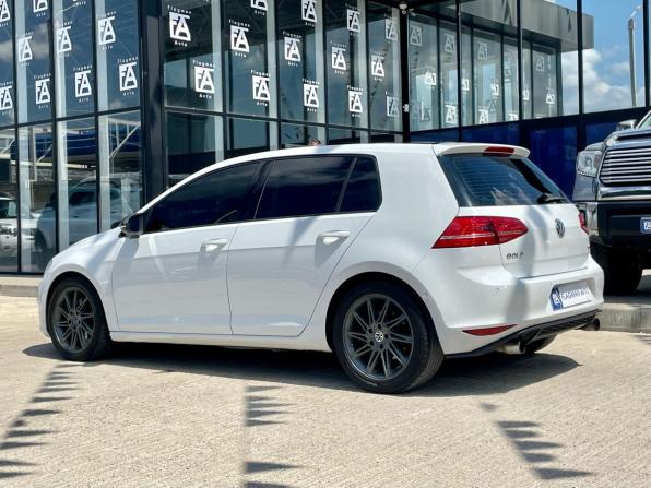 Volkswagen Golf VII с пробегом 2013 года, цена 1 330 000 рублей, 163107 км, хэтчбек, Автокод Объявления