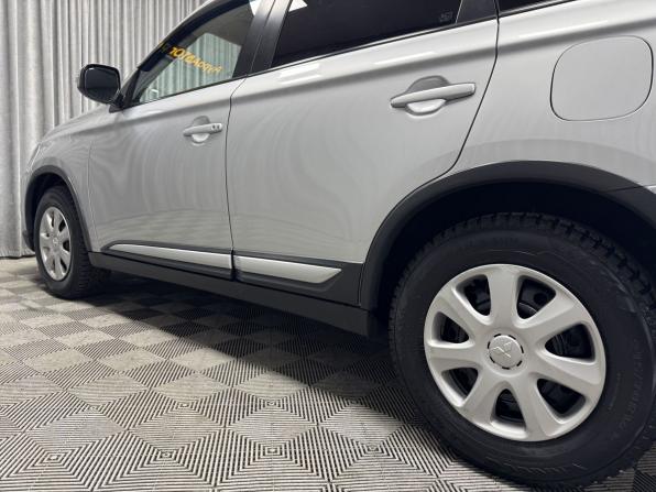 Mitsubishi Outlander III Рестайлинг 2 с пробегом 2015 года, цена 1 780 000 рублей, 185672 км, внедорожник, Автокод Объявления