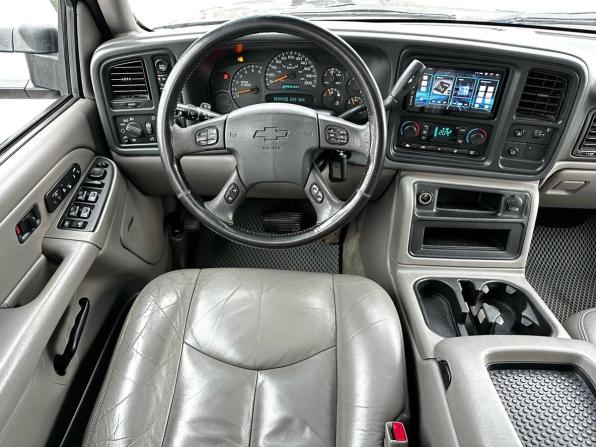 Chevrolet Tahoe II с пробегом 2003 года, цена 1 099 000 рублей, 421000 км, внедорожник, Автокод Объявления
