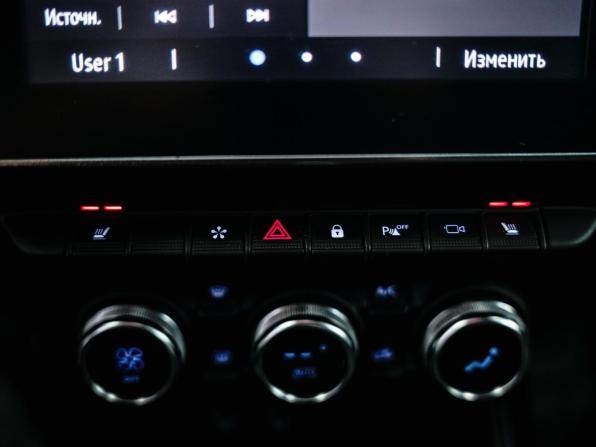 Renault Arkana I с пробегом 2019 года, цена 1 770 000 рублей, 65464 км, внедорожник, Автокод Объявления
