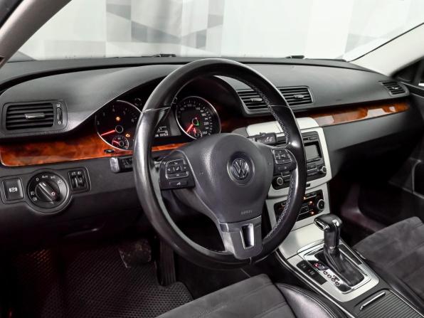 Volkswagen Passat B6 с пробегом 2010 года, цена 880 000 рублей, 173343 км, седан, Автокод Объявления