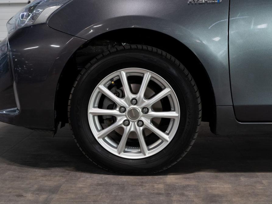 Toyota Prius Alpha I (ZVW40/41) Рестайлинг Чита  - изображение 20