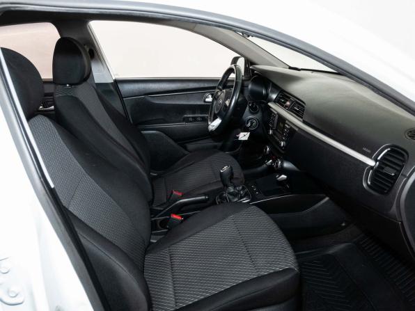 Kia Rio IV с пробегом 2018 года, цена 1 255 000 рублей, 122500 км, седан, Автокод Объявления