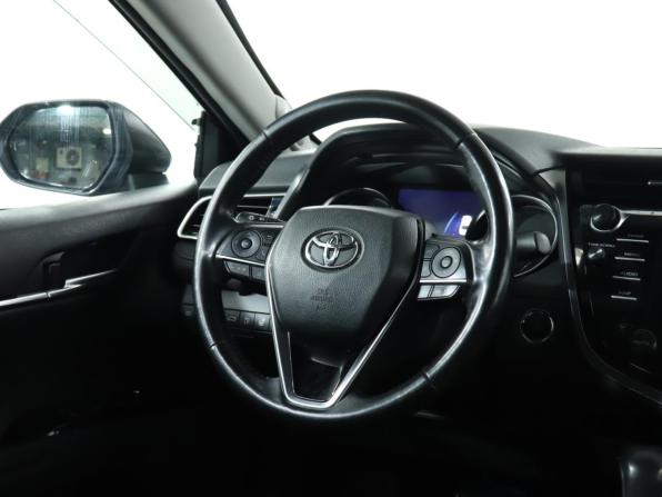 Toyota Camry VIII (XV70) с пробегом 2018 года, цена 2 799 000 рублей, 99990 км, седан, Автокод Объявления