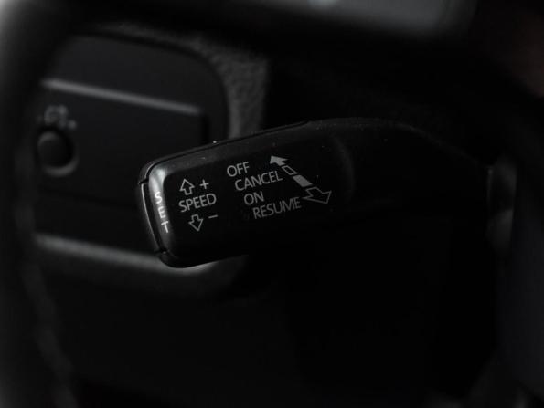 Volkswagen Touareg II с пробегом 2012 года, цена 1 799 000 рублей, 171444 км, внедорожник, Автокод Объявления