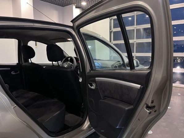 Renault Sandero I с пробегом 2012 года, цена 672 000 рублей, 106614 км, хэтчбек, Автокод Объявления