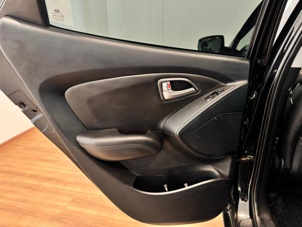 Hyundai ix35 I с пробегом 2012 года, цена 1 320 000 рублей, 179076 км, внедорожник, Автокод Объявления