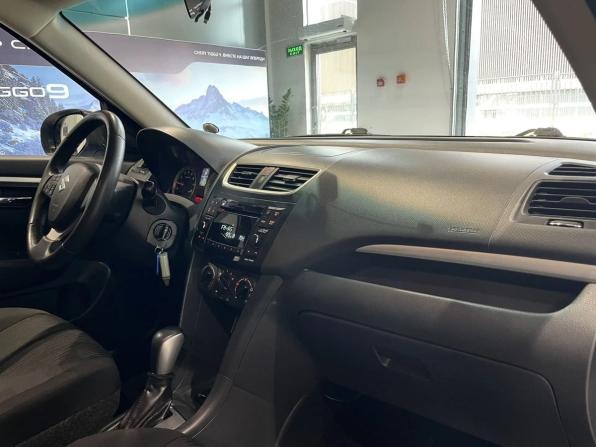 Suzuki Swift IV с пробегом 2011 года, цена 750 000 рублей, 176080 км, хэтчбек, Автокод Объявления