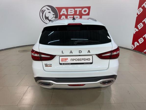 Lada (ВАЗ) Vesta I Рестайлинг (NG) с пробегом 2024 года, цена 1 579 000 рублей, 38450 км, универсал, Автокод Объявления