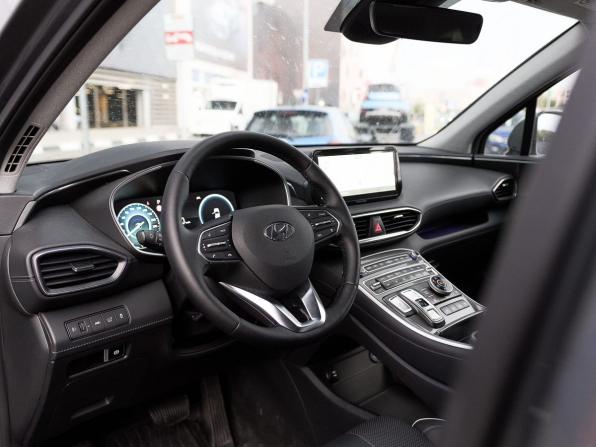 Hyundai Santa Fe IV Рестайлинг с пробегом 2021 года, цена 3 735 200 рублей, 67850 км, внедорожник, Автокод Объявления