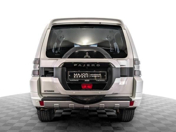 Mitsubishi Pajero IV Рестайлинг 2 с пробегом 2015 года, цена 2 799 000 рублей, 85940 км, внедорожник, Автокод Объявления