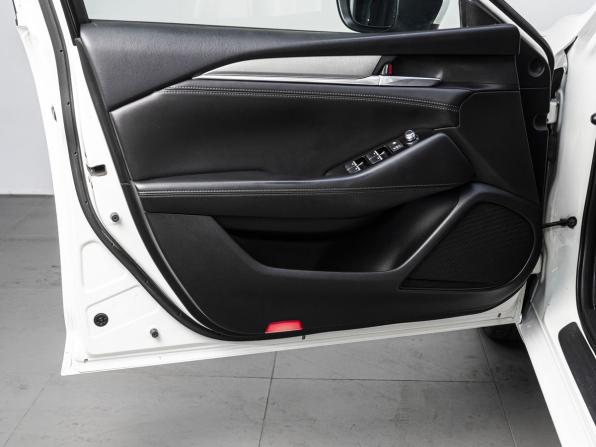Mazda 6 III (GJ) Рестайлинг 2 с пробегом 2021 года, цена 2 100 000 рублей, 168853 км, седан, Автокод Объявления
