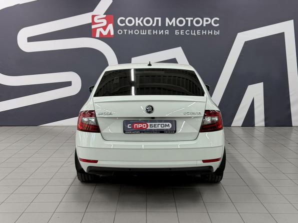 Skoda Octavia III (A7) Рестайлинг с пробегом 2017 года, цена 2 149 900 рублей, 177000 км, лифтбек, Автокод Объявления