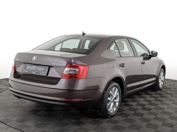 Skoda Octavia III (A7) Рестайлинг с пробегом 2018 года, цена 1 825 000 рублей, 55600 км, лифтбек, Автокод Объявления
