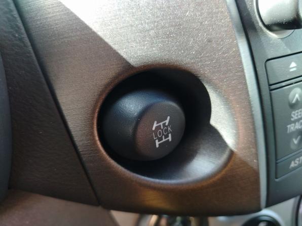 Toyota RAV4 III (XA30) Рестайлинг с пробегом 2012 года, цена 1 529 000 рублей, 177616 км, внедорожник, Автокод Объявления