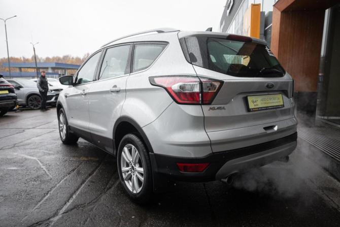 Ford Kuga II Рестайлинг с пробегом 2018 года, цена 1 698 000 рублей, 106122 км, внедорожник, Автокод Объявления