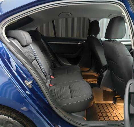 Skoda Octavia III (A7) Рестайлинг с пробегом 2017 года, цена 1 848 000 рублей, 61400 км, лифтбек, Автокод Объявления
