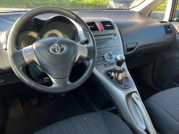 Toyota Auris I с пробегом 2008 года, цена 650 000 рублей, 236380 км, хэтчбек, Автокод Объявления