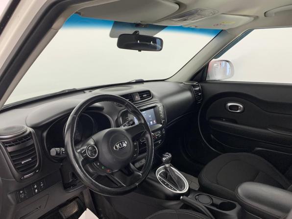 Kia Soul II Рестайлинг с пробегом 2018 года, цена 1 551 000 рублей, 81795 км, хэтчбек, Автокод Объявления