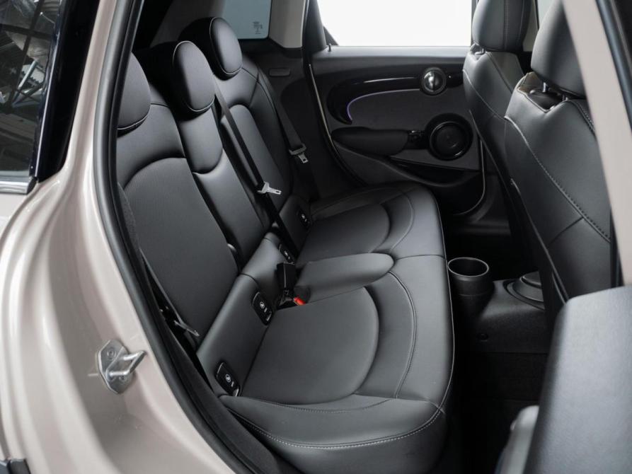 Mini Hatch III (F55/F56) Рестайлинг 2 Тюмень  - изображение 13