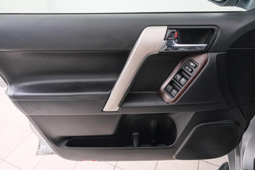 Toyota Land Cruiser Prado 150 Series Рестайлинг 1 Красноярск  - изображение 18