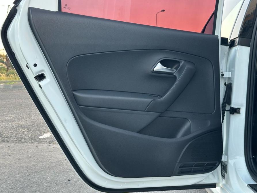 Volkswagen Polo V Рестайлинг Волгоград  - изображение 22