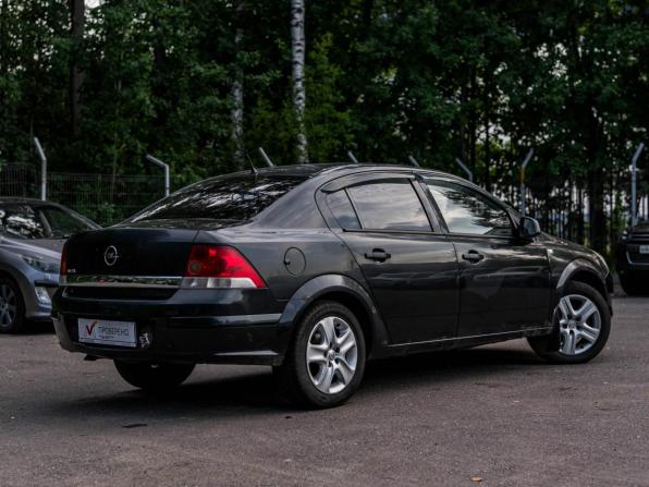 Opel Astra H Рестайлинг с пробегом 2013 года, цена 422 000 рублей, 268812 км, седан, Автокод Объявления