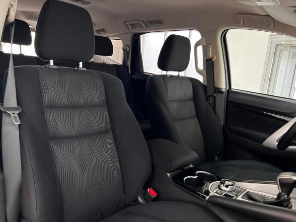 Mitsubishi Pajero Sport III с пробегом 2018 года, цена 2 800 000 рублей, 116500 км, внедорожник, Автокод Объявления