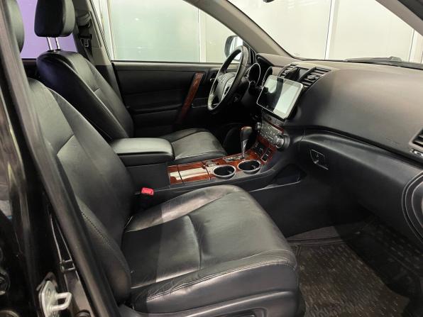Toyota Highlander II (XU40) Рестайлинг с пробегом 2011 года, цена 1 659 000 рублей, 381597 км, внедорожник, Автокод Объявления