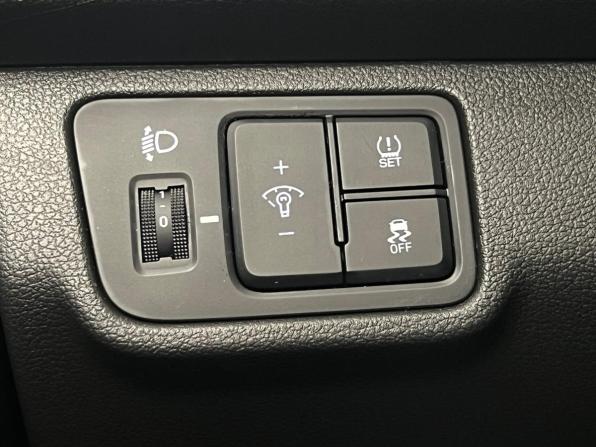 Hyundai Solaris II Рестайлинг с пробегом 2021 года, цена 1 520 000 рублей, 128060 км, седан, Автокод Объявления