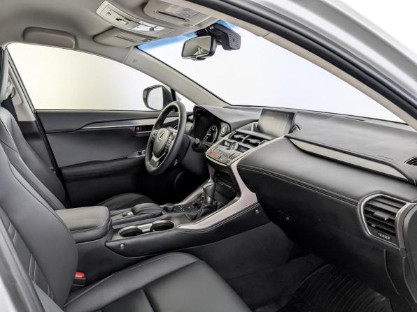 Lexus NX I с пробегом 2017 года, цена 3 255 000 рублей, 66700 км, внедорожник, Автокод Объявления