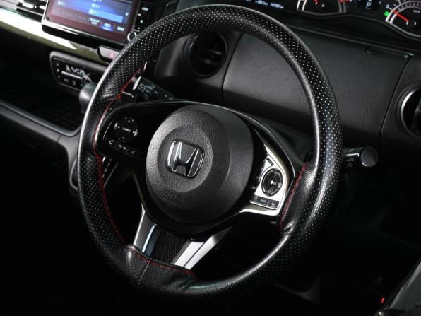 Honda N-BOX II с пробегом 2019 года, цена 1 045 000 рублей, 147587 км, микровэн, Автокод Объявления