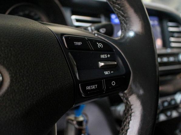 Hyundai Elantra VI (AD) Рестайлинг с пробегом 2019 года, цена 1 087 500 рублей, 226000 км, седан, Автокод Объявления