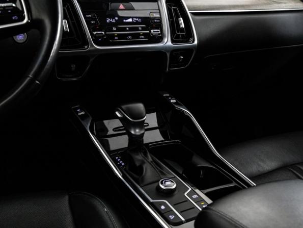 Kia Sorento IV с пробегом 2021 года, цена 3 099 000 рублей, 102615 км, внедорожник, Автокод Объявления
