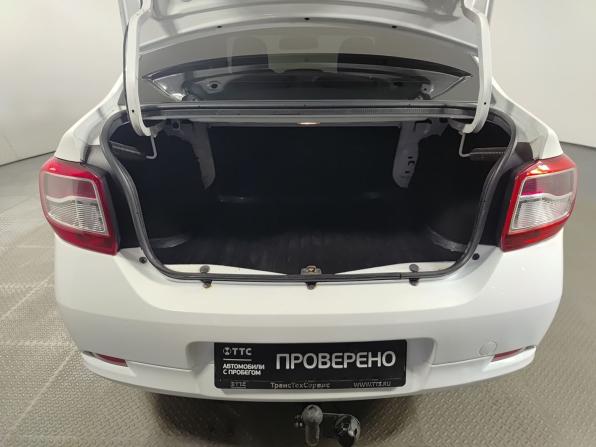 Renault Logan II с пробегом 2017 года, цена 665 000 рублей, 152064 км, седан, Автокод Объявления