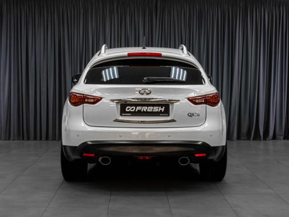 Infiniti QX70 с пробегом 2014 года, цена 2 499 000 рублей, 198699 км, внедорожник, Автокод Объявления