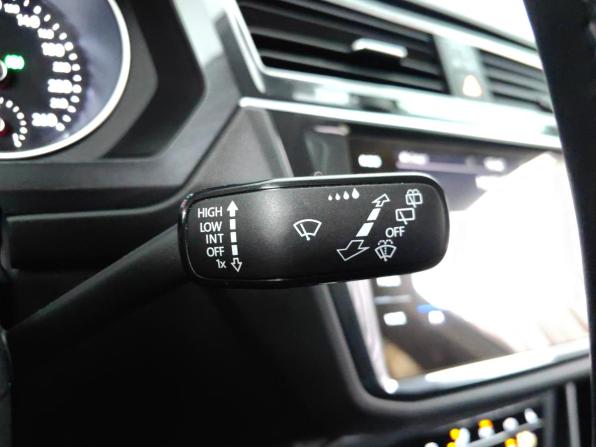 Volkswagen Tiguan II Рестайлинг с пробегом 2021 года, цена 3 299 000 рублей, 80000 км, внедорожник, Автокод Объявления