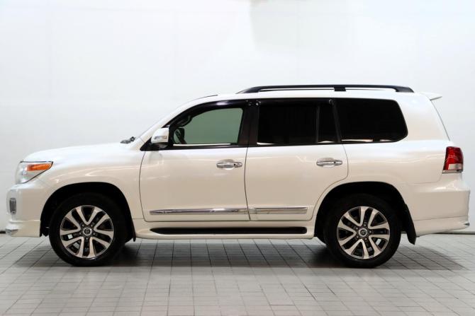 Toyota Land Cruiser 200 Series Рестайлинг 1 с пробегом 2015 года, цена 4 600 000 рублей, 190337 км, внедорожник, Автокод Объявления