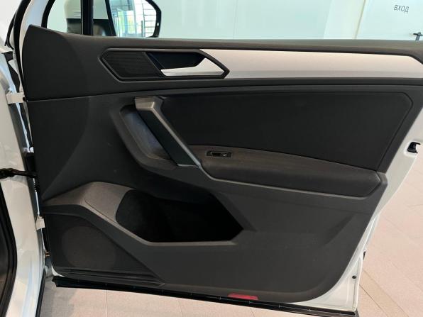 Volkswagen Tiguan II с пробегом 2020 года, цена 2 800 000 рублей, 44932 км, внедорожник, Автокод Объявления