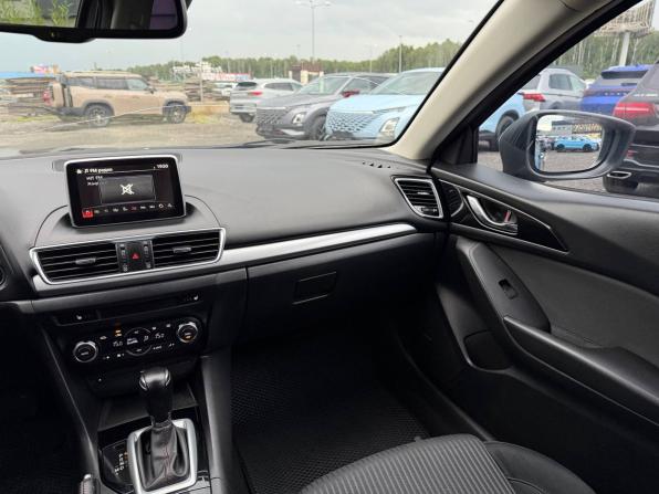 Mazda 3 III (BM) с пробегом 2013 года, цена 1 025 000 рублей, 211885 км, седан, Автокод Объявления