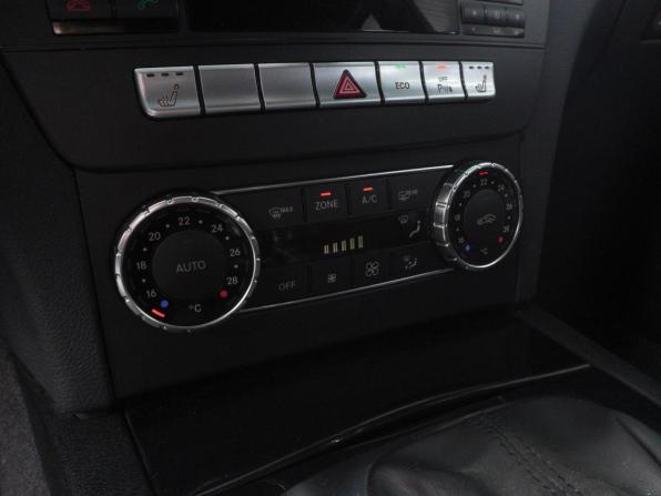 Mercedes-Benz C-Класс III (W204) Рестайлинг с пробегом 2013 года, цена 1 619 000 рублей, 144409 км, седан, Автокод Объявления