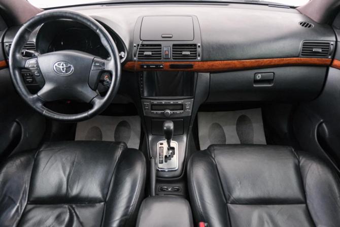 Toyota Avensis II Рестайлинг с пробегом 2008 года, цена 999 000 рублей, 340000 км, седан, Автокод Объявления