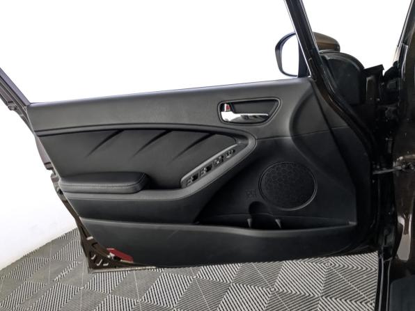 Kia Cerato III Рестайлинг (Classic) с пробегом 2019 года, цена 1 775 000 рублей, 60508 км, седан, Автокод Объявления