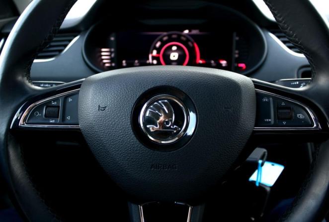Skoda Octavia III (A7) Рестайлинг с пробегом 2020 года, цена 2 450 000 рублей, 33451 км, лифтбек, Автокод Объявления