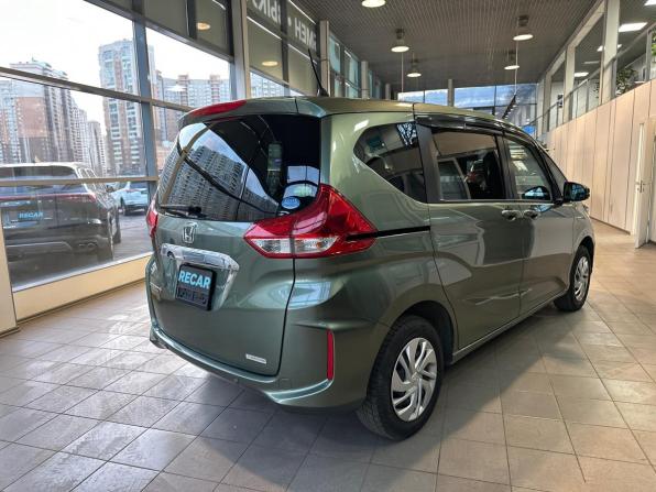 Honda Freed II Рестайлинг с пробегом 2020 года, цена 2 220 000 рублей, 81151 км, компактвэн, Автокод Объявления